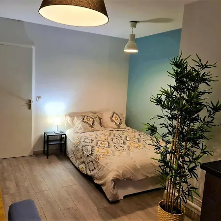 Grand Studio Lyon Villeurbanne Proche Metro - Wifi Exterior photo